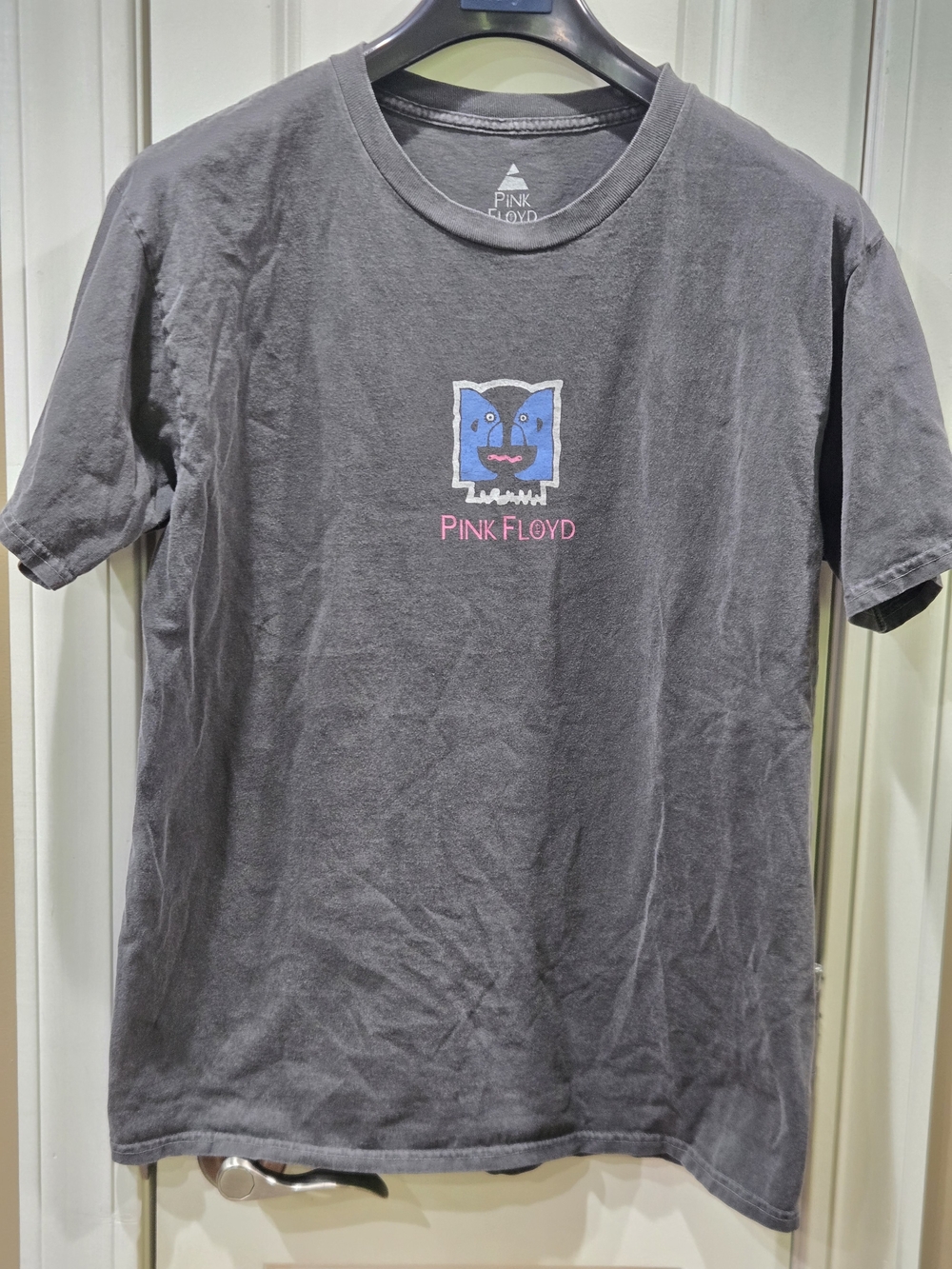 Pink Floyd Large Black Tee with Blue Graphic and Pink Logo